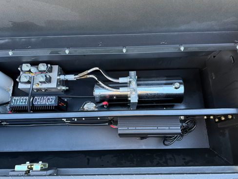 Used 2022 Ford F450 Platinum w/ FX4 Off-Road Package image 37