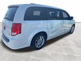 Used 2019 Dodge Grand Caravan SXT image 2