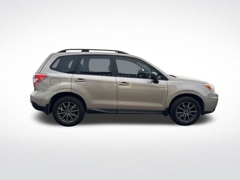 Used 2014 Subaru Forester 2.5i image 6
