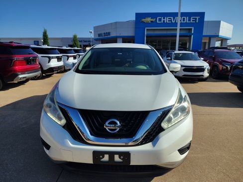 Used 2015 Nissan Murano S FWD image 2
