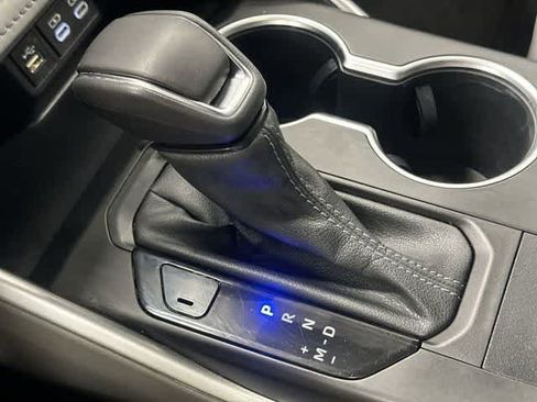 Used 2023 Toyota Highlander XLE image 24