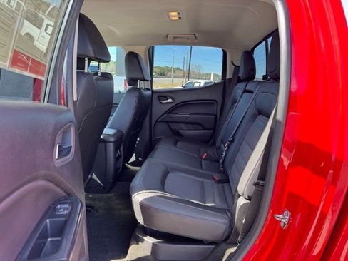 Used 2016 GMC Canyon SLE w/ All Terrain Package image 11