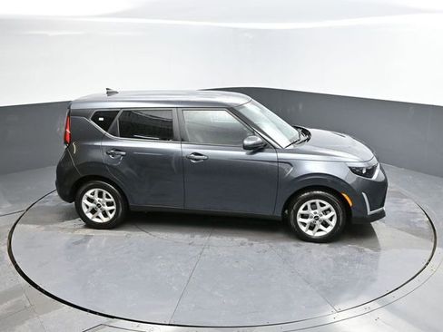 Used 2024 Kia Soul LX w/ LX Technology Package image 36