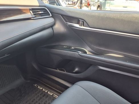Used 2020 Toyota Camry LE FWD image 8