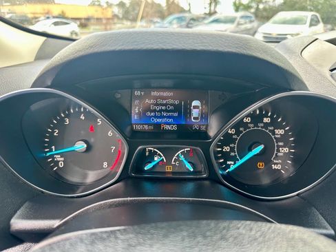 Used 2018 Ford Escape SE w/ Ford Safe & Smart Package image 23