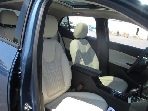 Certified 2026 Buick Encore GX Avenir w/ Avenir Technology Package FWD image 23