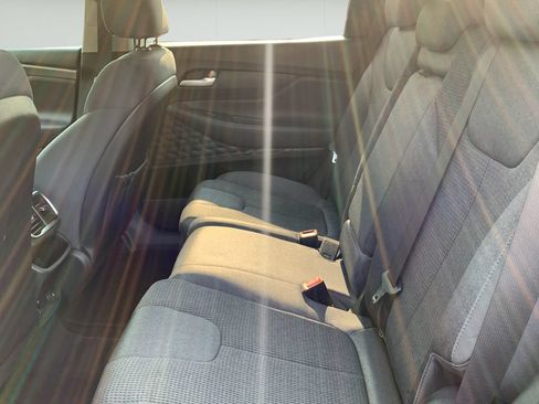 Used 2020 Hyundai Santa Fe SE FWD image 20