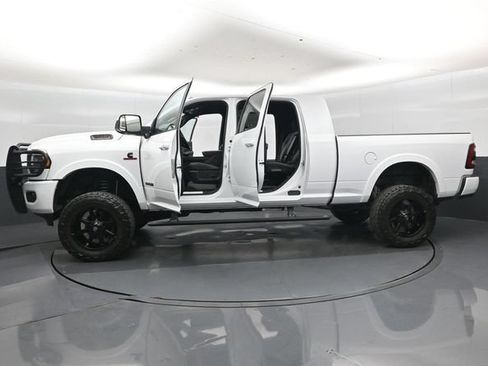 Used 2022 RAM 2500 Limited AWD/4WD image 51