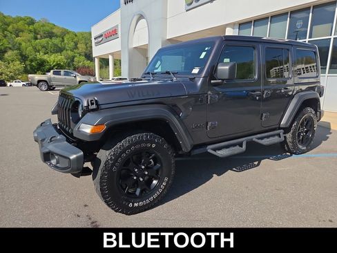 Used 2022 Jeep Wrangler Unlimited Sport AWD/4WD image 6