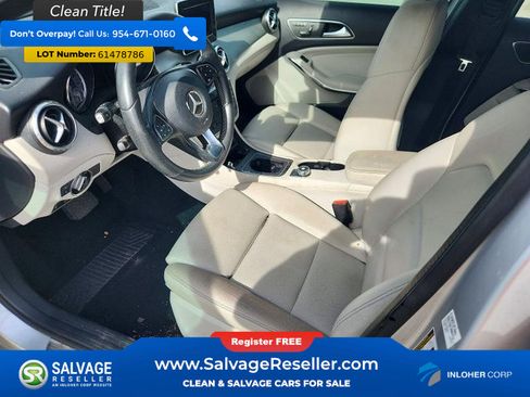 Used 2017 Mercedes-Benz GLA 250 w/ Premium Package image 9