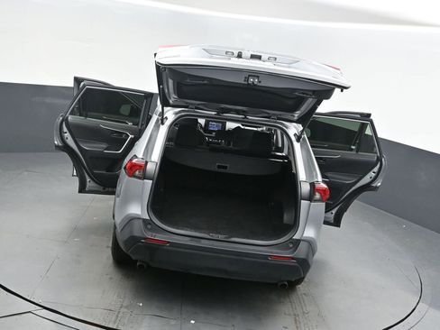 Used 2021 Toyota RAV4 LE image 48