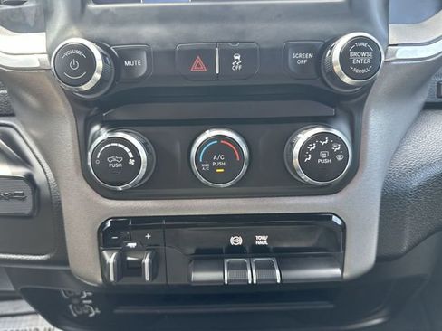 Used 2024 RAM 3500 Big Horn AWD/4WD image 18