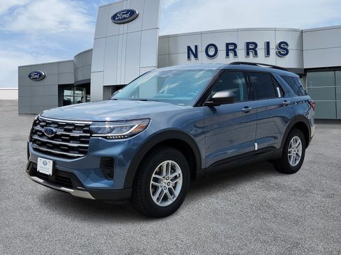 New 2026 Ford Explorer Active AWD/4WD image 2