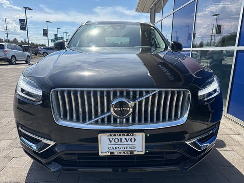 Used 2025 Volvo XC90 T8 Plus w/ Protection Package Premier image 6