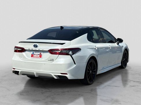 Used 2021 Toyota Camry XSE w/ Navigation Upgrade Package FWD image 5