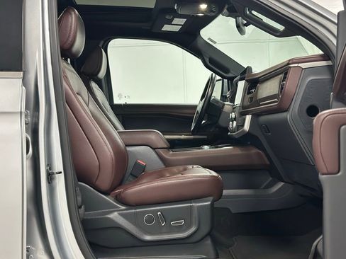 Certified 2023 Ford Expedition Limited image 25