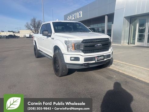 Used 2018 Ford F150 XLT w/ Equipment Group 302A Luxury image 4