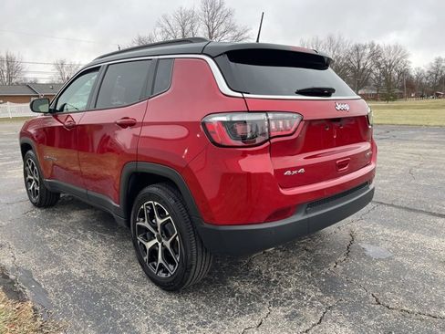 Used 2025 Jeep Compass Limited image 2