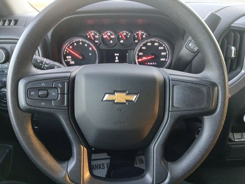 Used 2022 Chevrolet Silverado 1500 Custom image 39