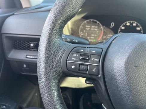 Used 2023 Honda CR-V LX image 8