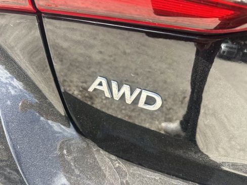 Used 2023 INFINITI Q50 Luxe w/ Cargo Package image 36