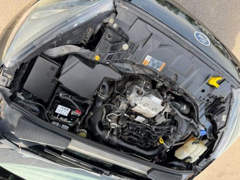 Used 2016 Ford Focus SE FWD image 21