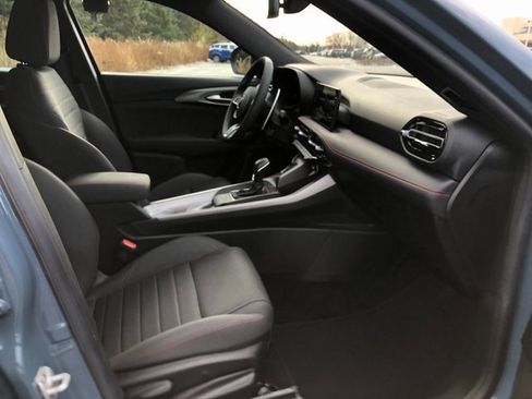 Used 2024 Dodge Hornet R/T w/ R/T Blacktop Package image 16