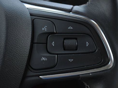 Used 2023 Buick Encore GX Essence w/ Experience Buick Package FWD image 22