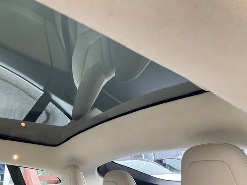 Used 2019 Tesla Model S Standard Range AWD/4WD image 31