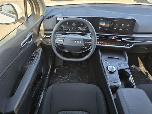 New 2026 Kia Sportage S AWD/4WD image 16