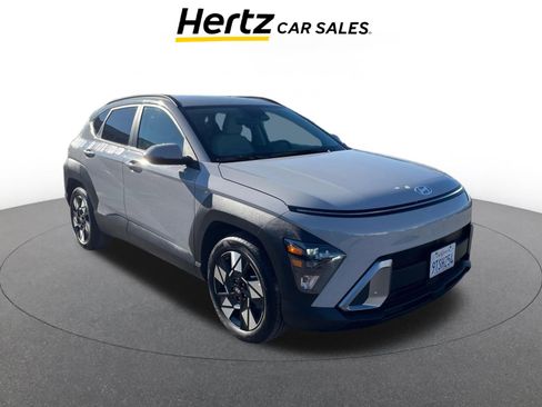 Used 2025 Hyundai Kona SEL image 1