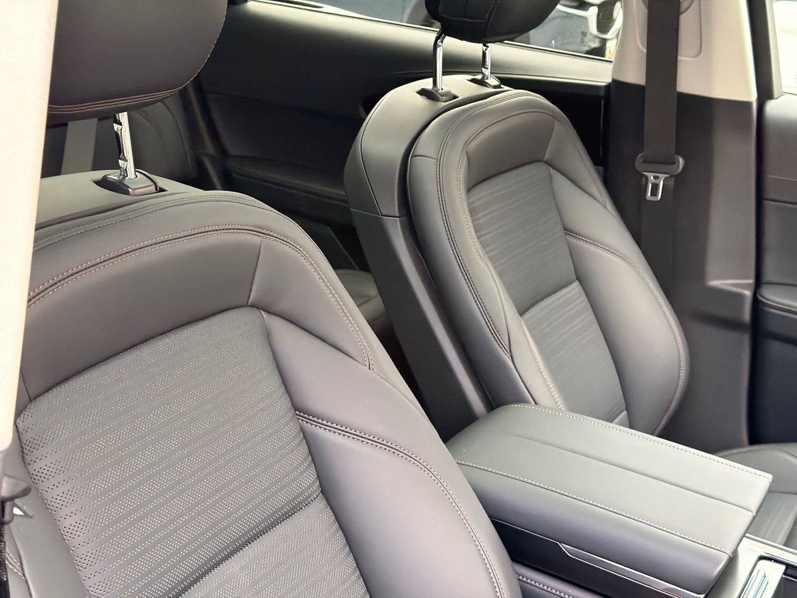 New 2026 Lincoln Nautilus Reserve AWD/4WD image 10