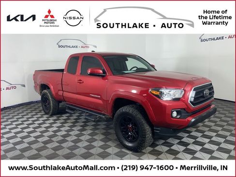 Used 2023 Toyota Tacoma SR5 w/ SR5 Appearance Package image 1