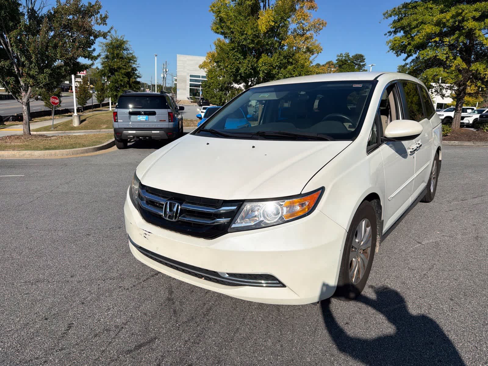 Used 2016 Honda Odyssey SE image 4