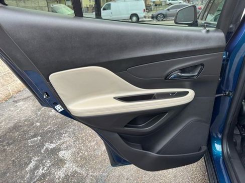 Used 2020 Buick Encore Preferred image 18