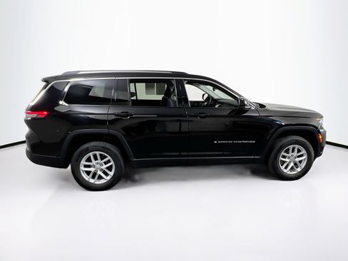 Used 2023 Jeep Grand Cherokee L Laredo image 4