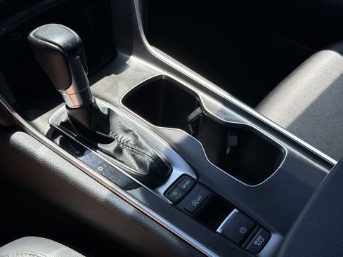 Used 2022 Honda Accord Sport image 25