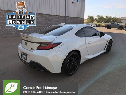 Used 2024 Toyota GR86 Premium RWD image 3