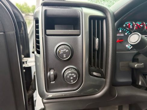 Used 2018 Chevrolet Silverado 1500 LT w/ All Star Edition AWD/4WD image 19