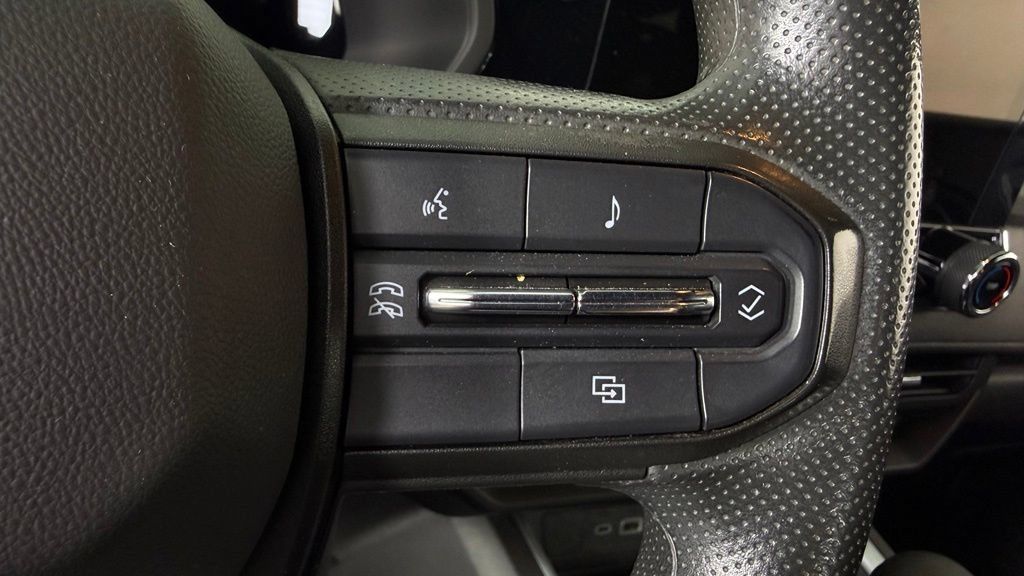 Used 2023 Chevrolet Colorado Trail Boss w/ Advanced Trailering Package AWD/4WD image 16