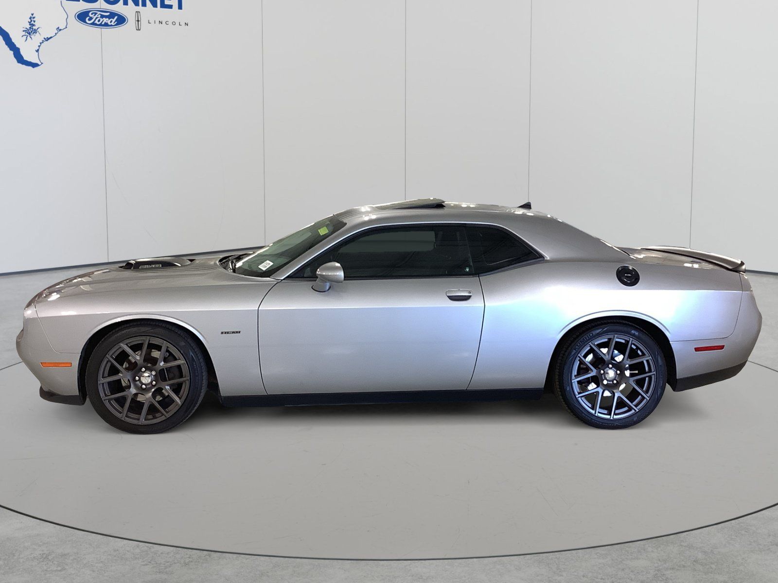Used 2016 Dodge Challenger R/T Plus RWD image 7