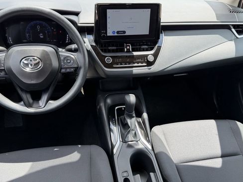Used 2026 Toyota Corolla LE FWD image 17