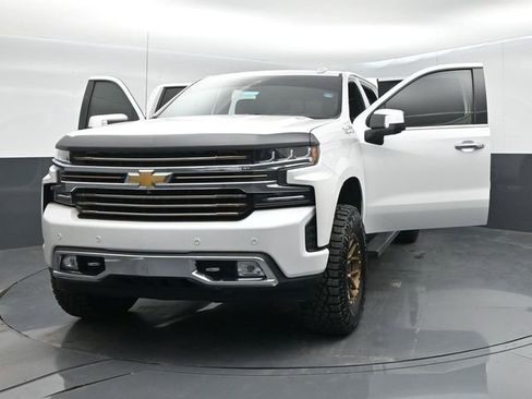 Used 2020 Chevrolet Silverado 1500 High Country w/ Technology Package AWD/4WD image 65