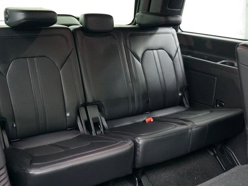 Used 2019 Ford Expedition Limited w/ Equipment Group 302A AWD/4WD image 34