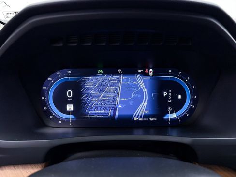 Used 2024 Volvo XC90 B6 Plus w/ Protection Package Premier image 34