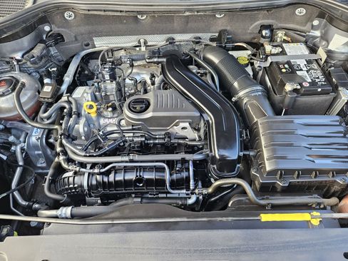 Used 2024 Volkswagen Taos SE FWD image 30