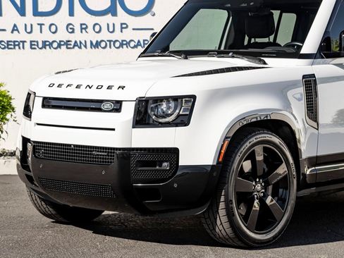 Used 2022 Land Rover Defender 110 X-Dynamic HSE AWD/4WD image 2