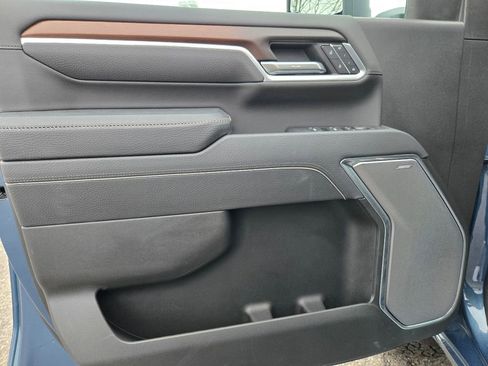 New 2025 GMC Sierra 2500 Denali w/ Denali Reserve Package image 21