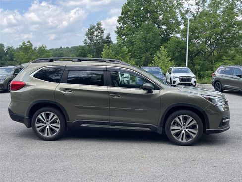 Used 2022 Subaru Ascent Limited w/ Technology Package AWD/4WD image 6