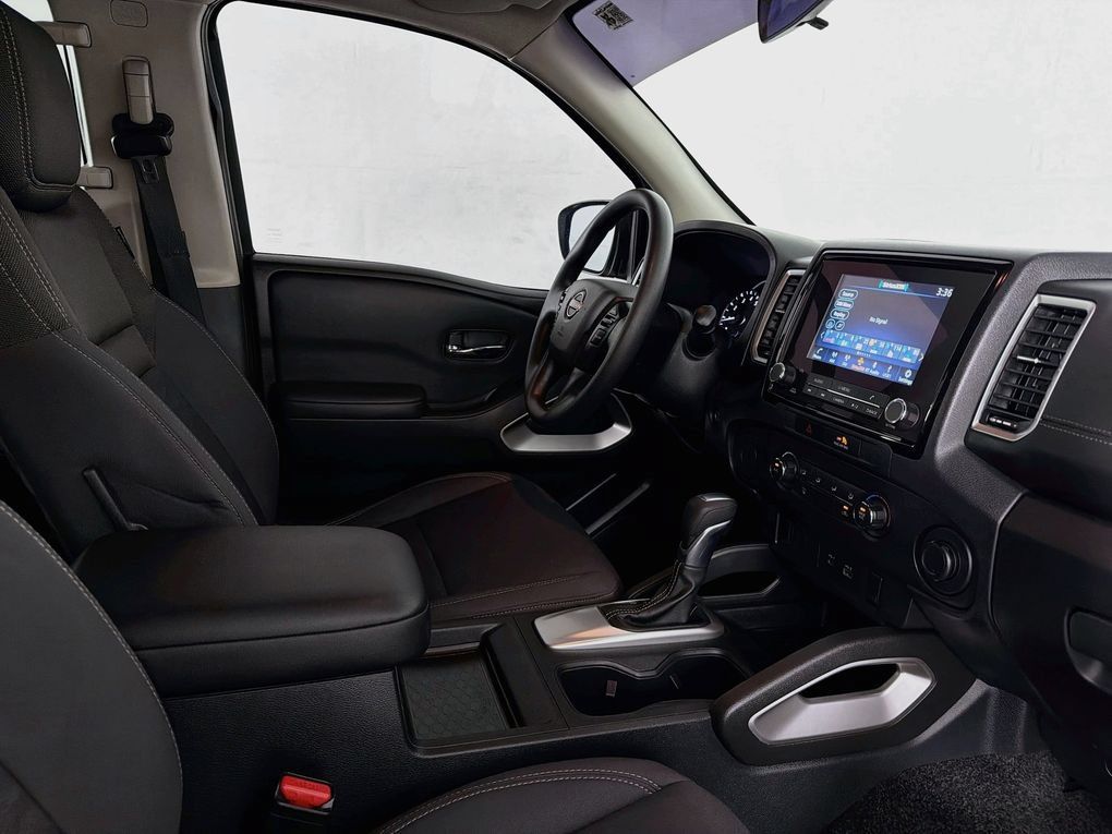 Used 2022 Nissan Frontier SV RWD image 35